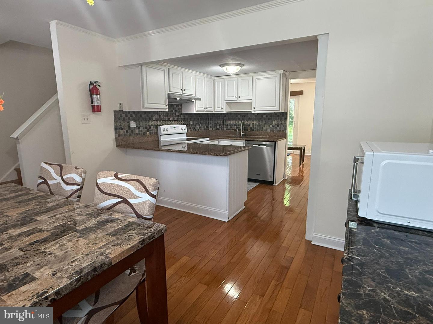 1080 Pendleton Ct Property Photo 8