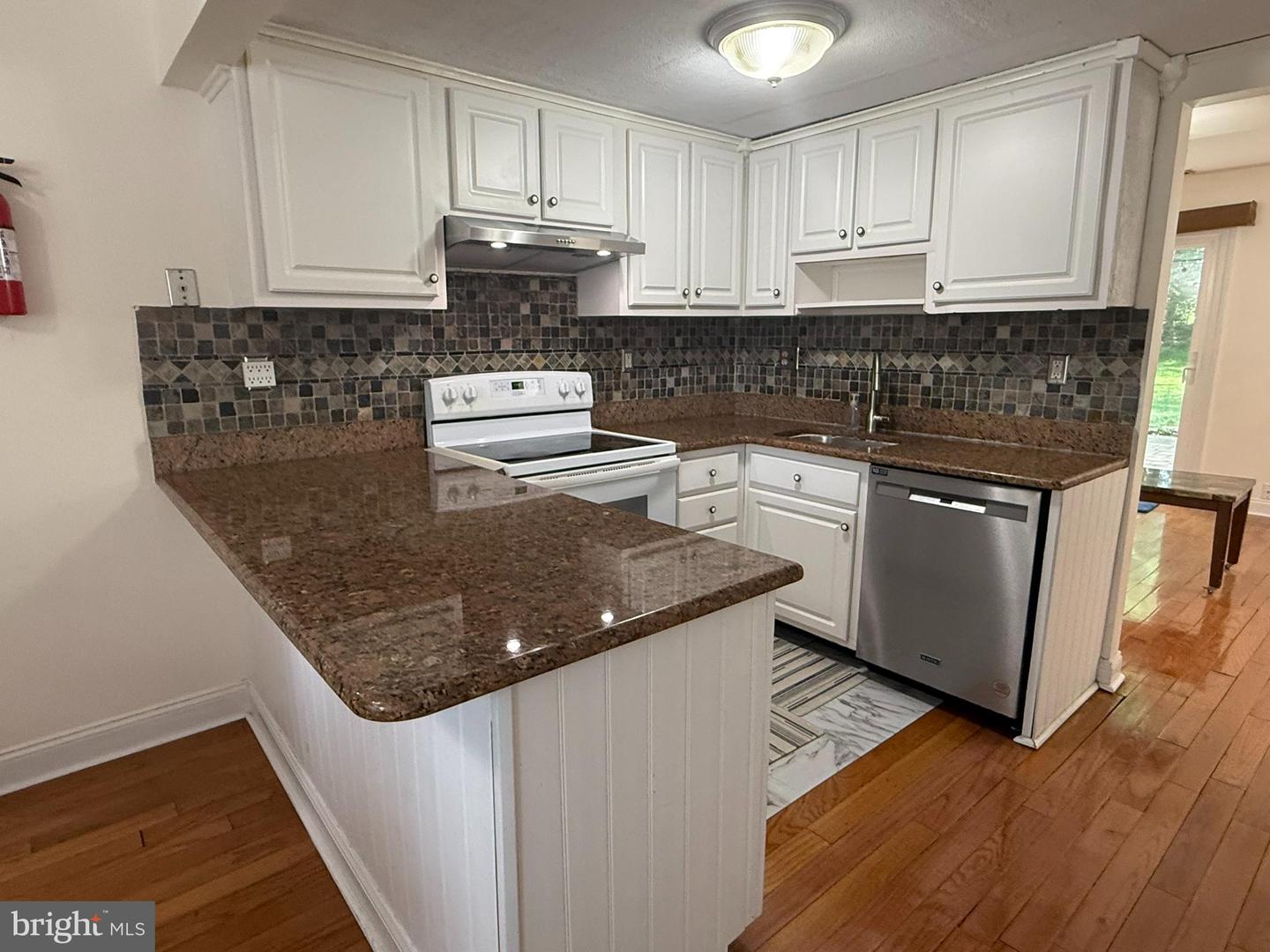 1080 Pendleton Ct Property Photo 9