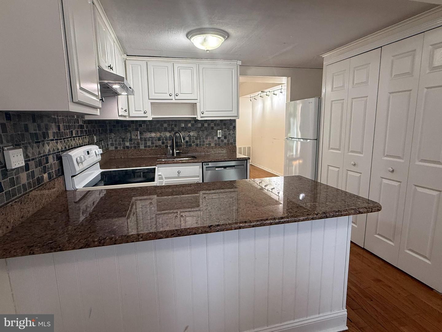 1080 Pendleton Ct Property Photo 10