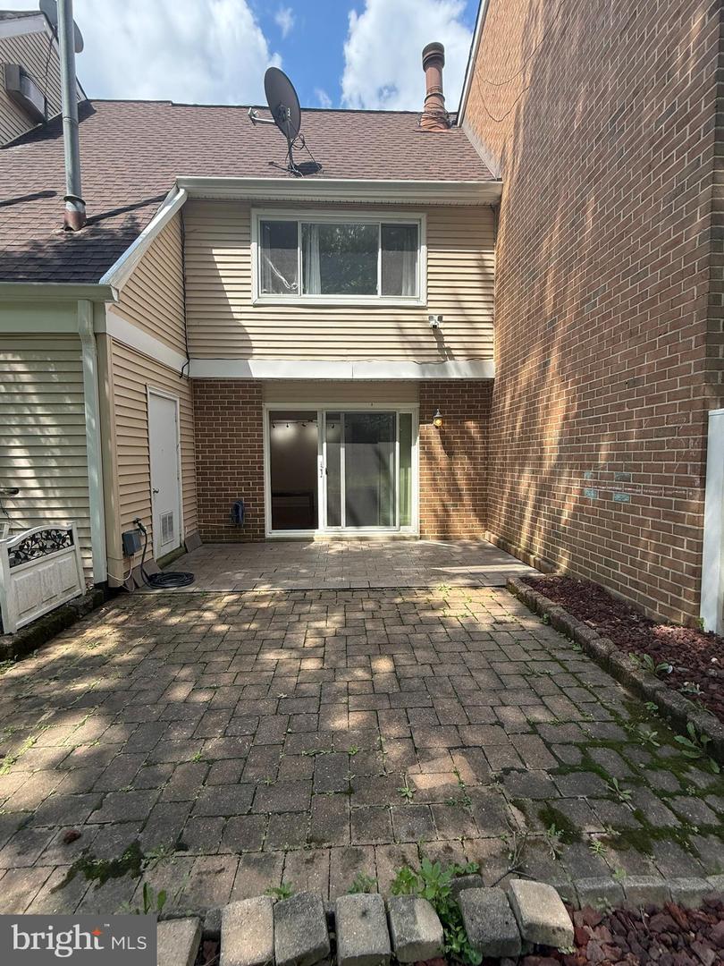 1080 Pendleton Ct Property Photo 21