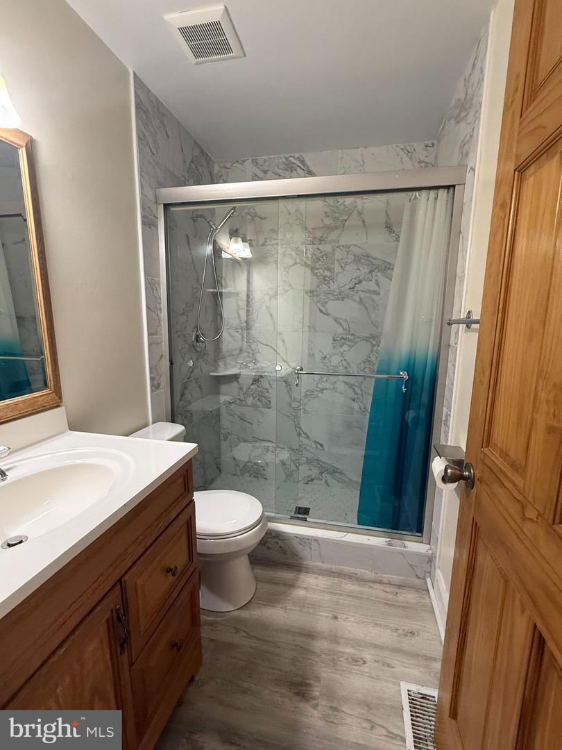 1080 Pendleton Ct Property Photo 29