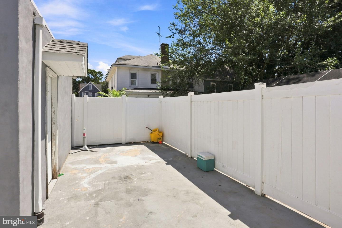 24 S 32nd St Property Photo 23