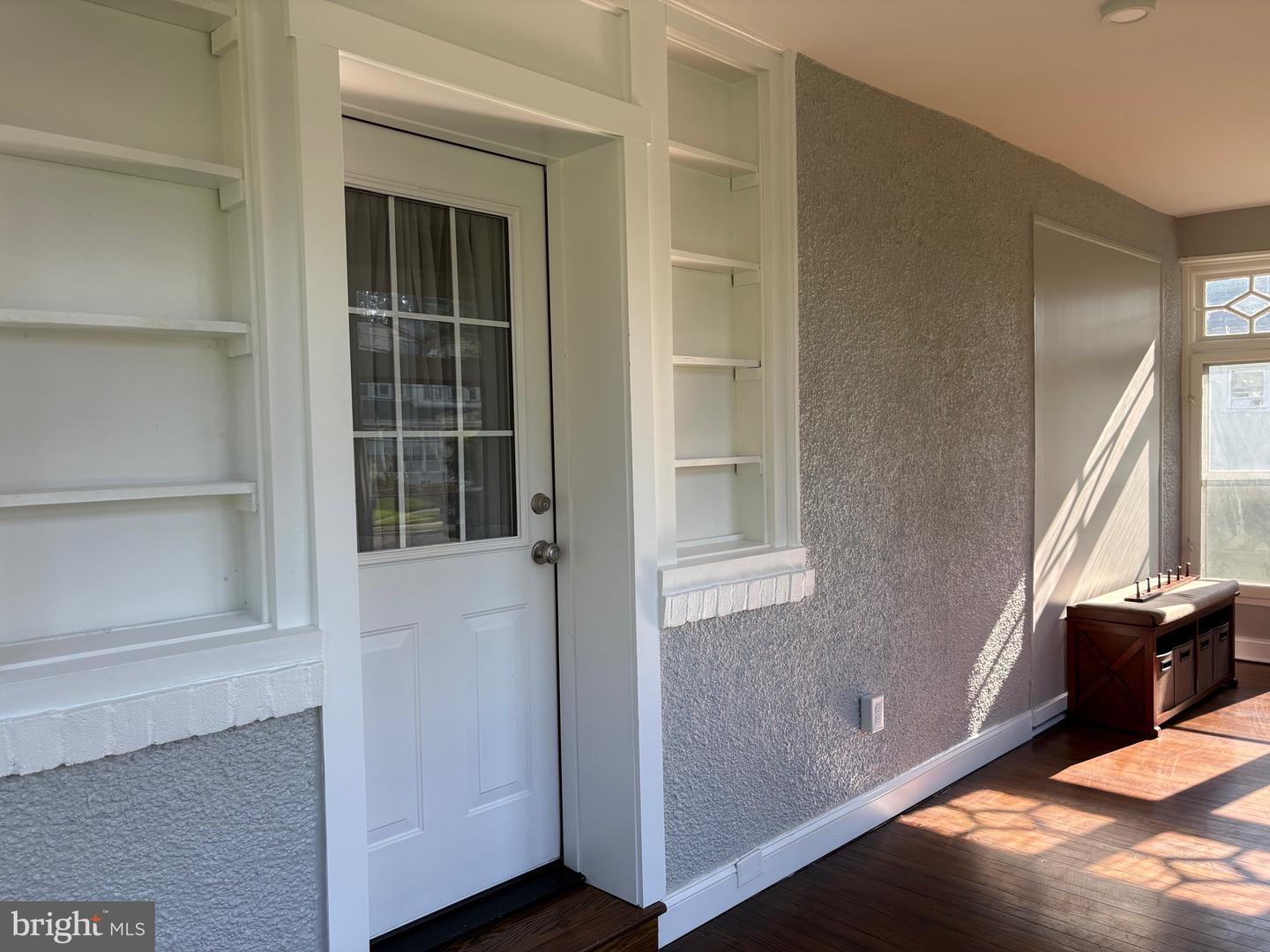 512 Jessamine Ave #1st Flr. Property Photo 3