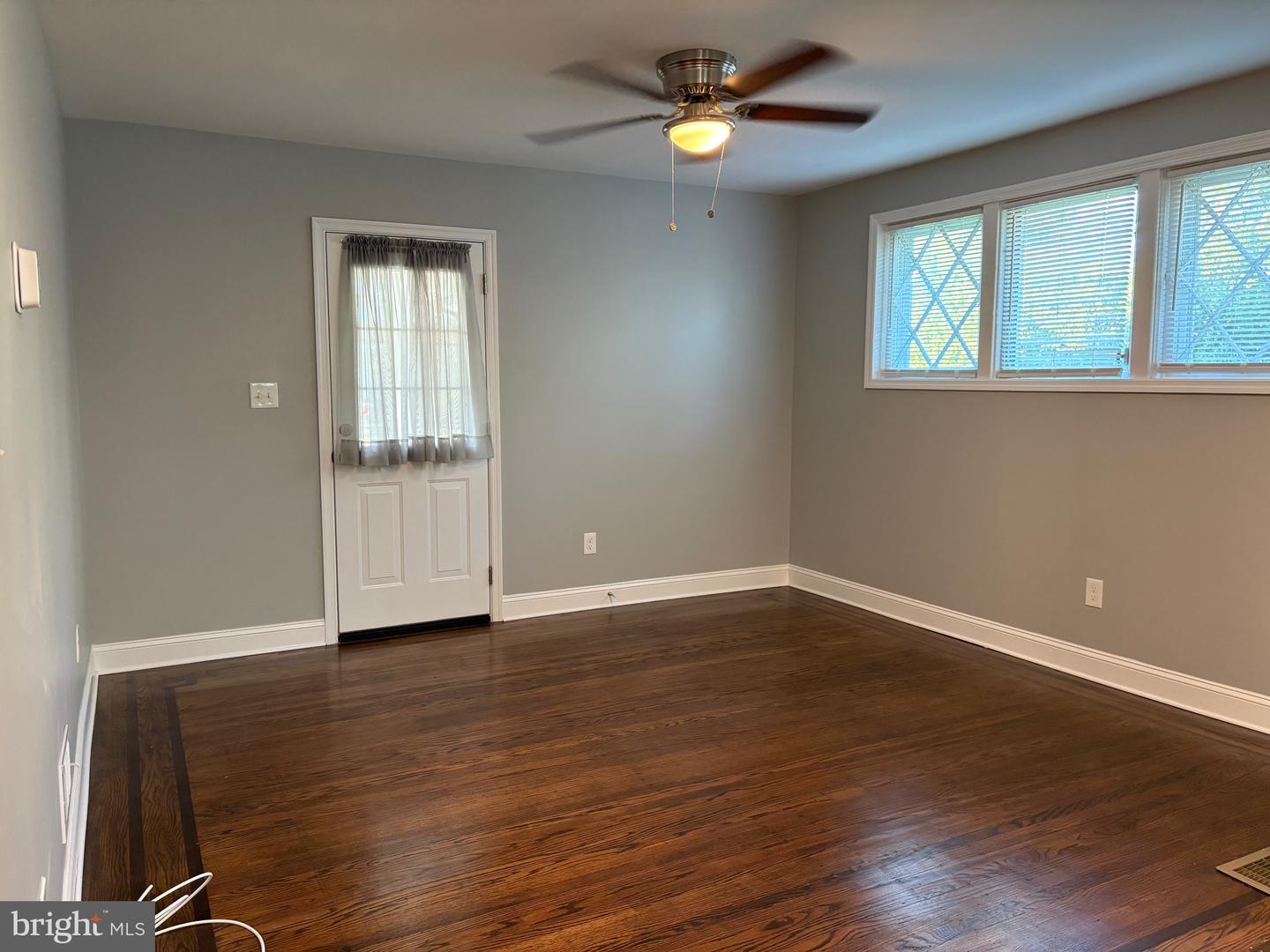 512 Jessamine Ave #1st Flr. Property Photo 4
