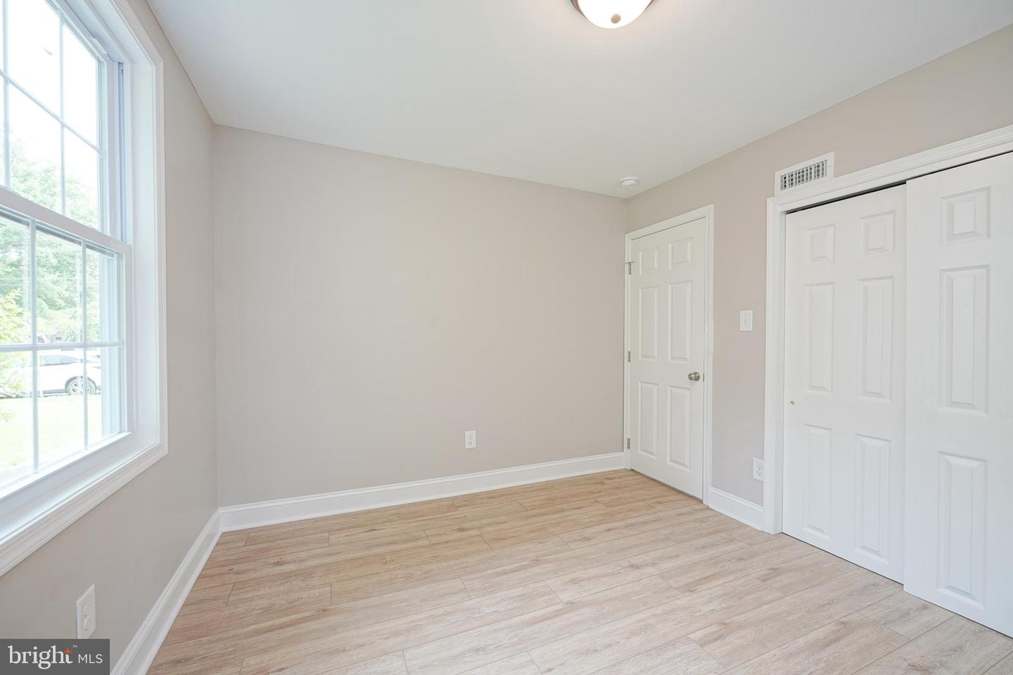 412 W Cedar Ave Property Photo 22