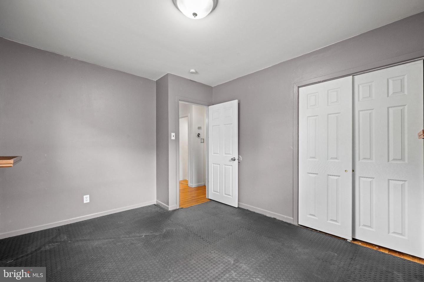 334 Lincoln Ave N Property Photo 12