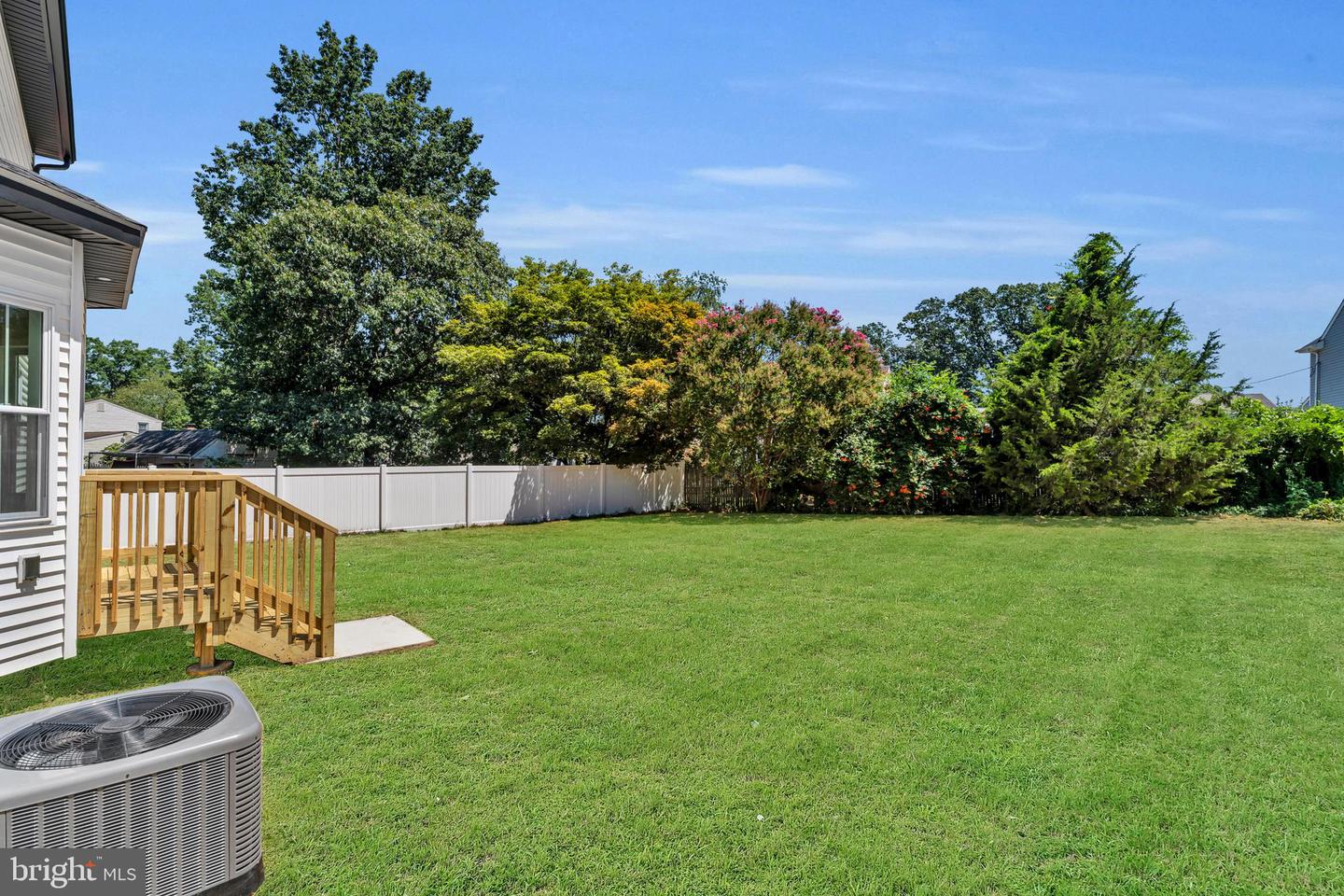 51 E Spring St Property Photo 4
