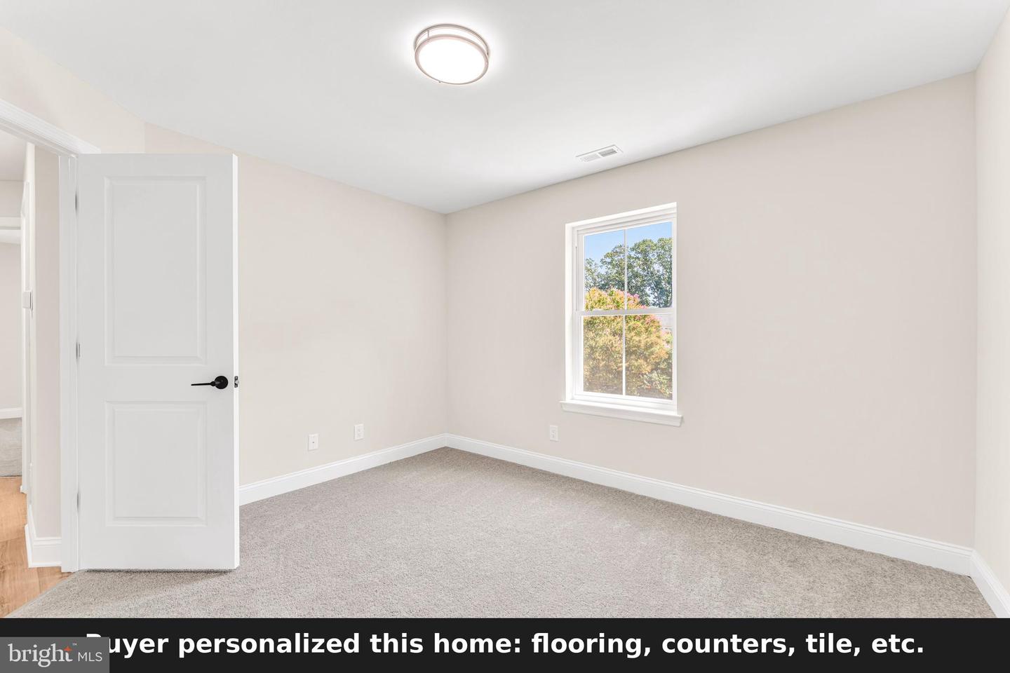 51 E Spring St Property Photo 28