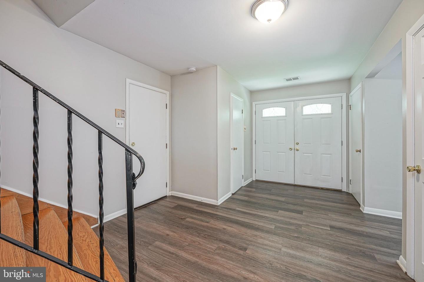 1016 Eagle Ln Property Photo 2