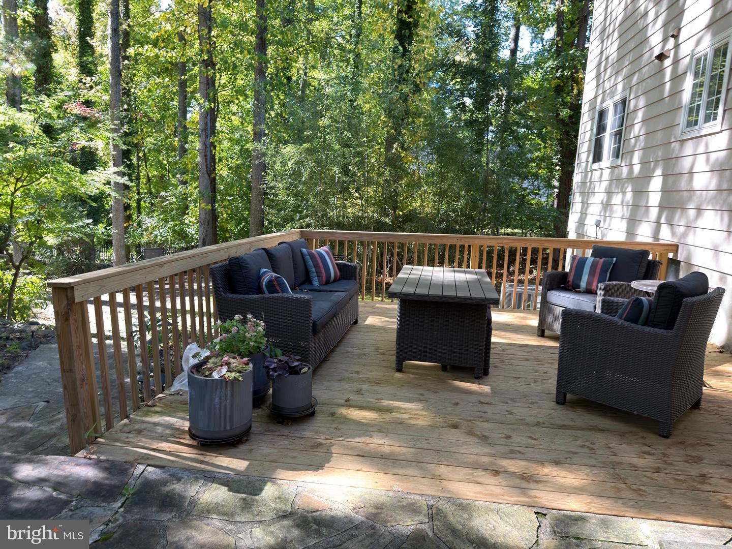 510 Fireside Ln Property Photo 7