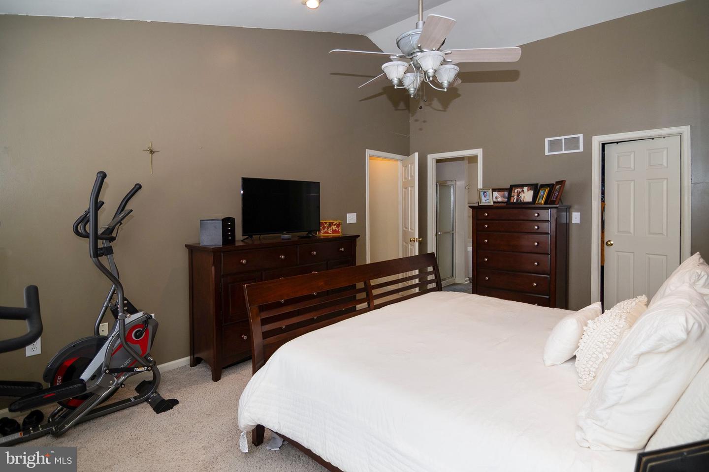 6 Peaceful Court Property Photo 28
