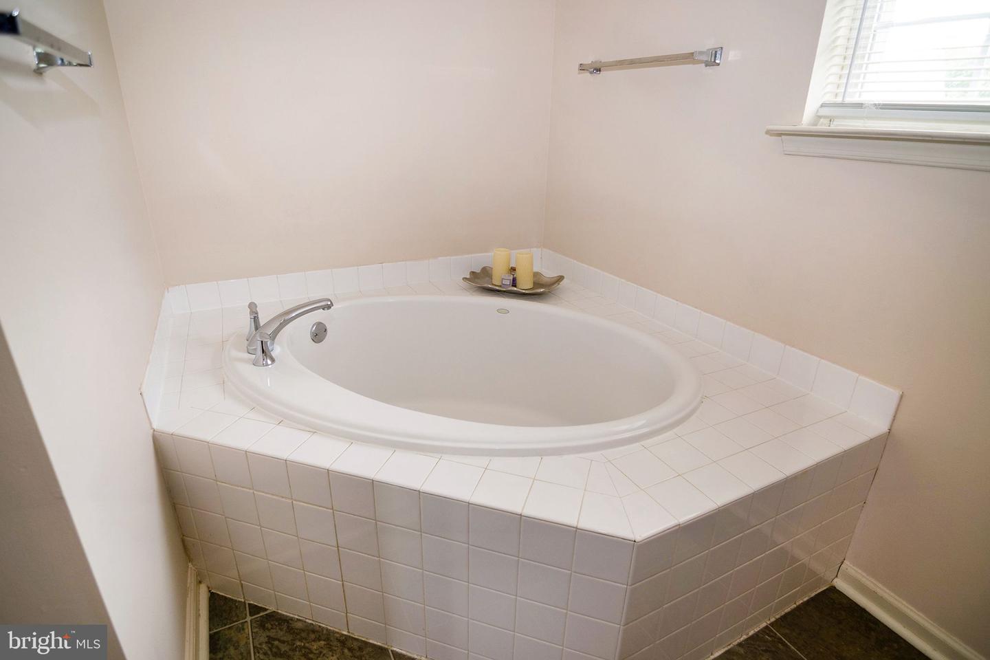 6 Peaceful Court Property Photo 34