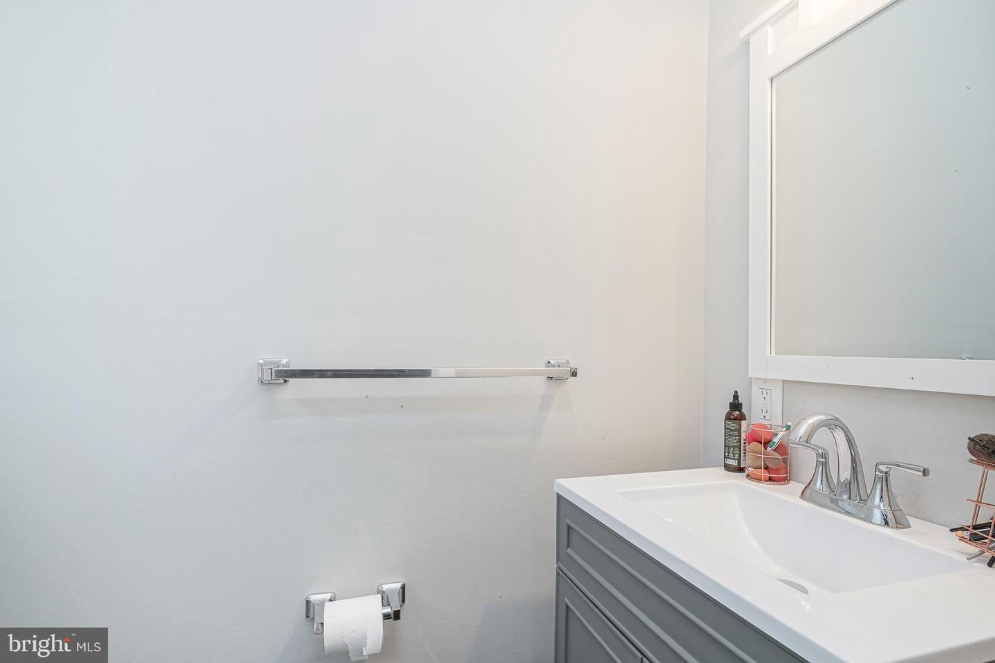 405 E Evesham Ave Property Photo 23