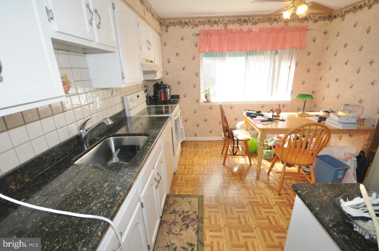 29 Strathmore Dr Property Photo 6