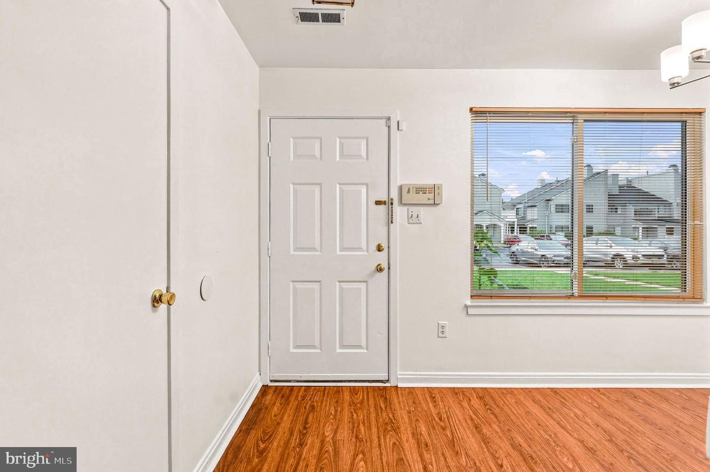 1007 Gregorys Way Property Photo 6
