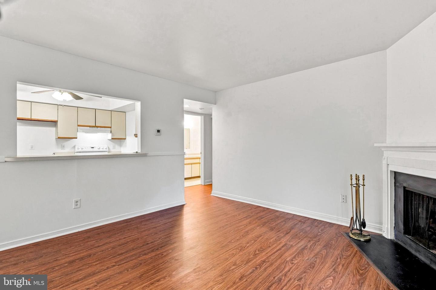 1007 Gregorys Way Property Photo 16