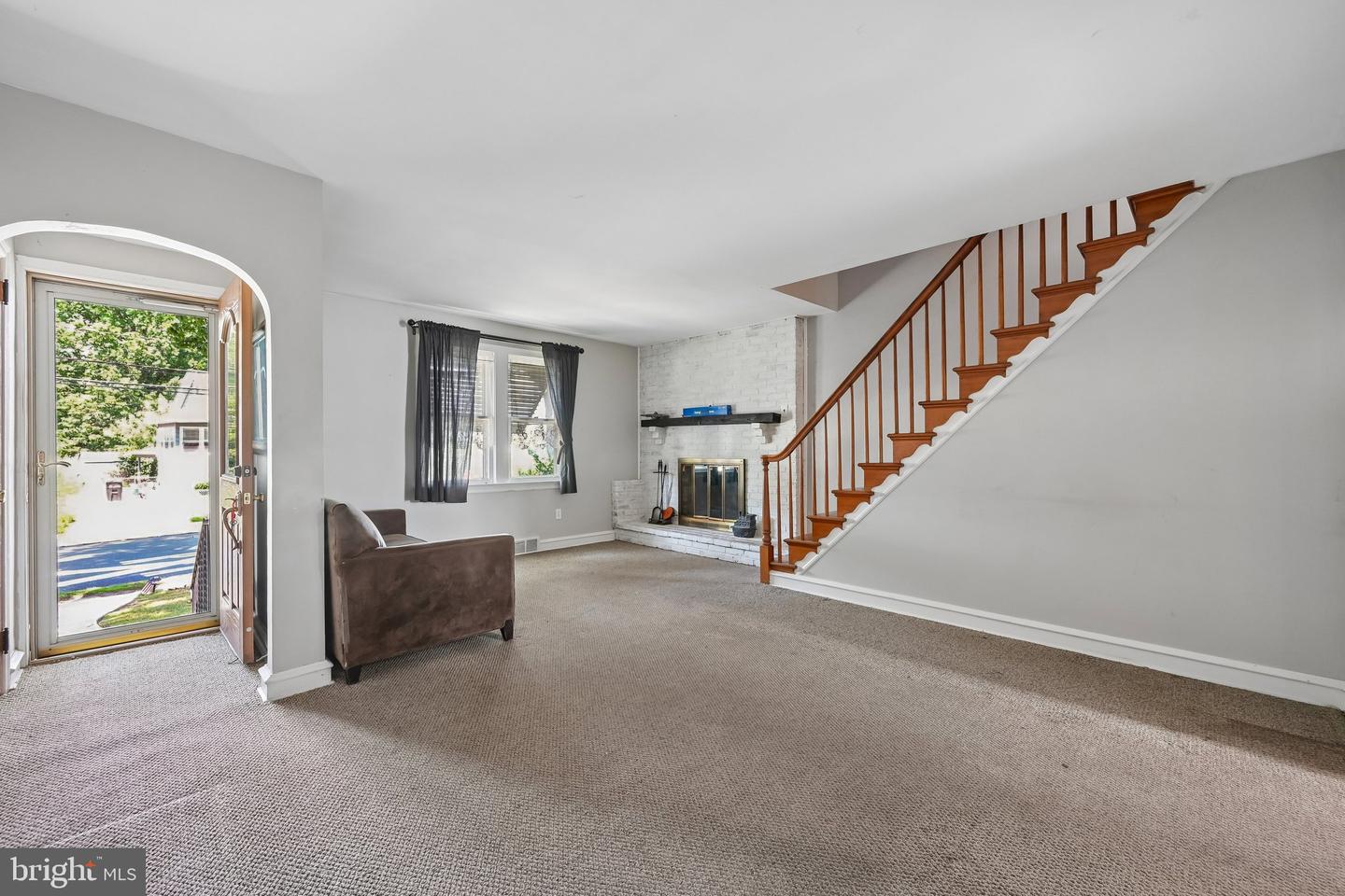 232 Northmont Ave Property Photo 4