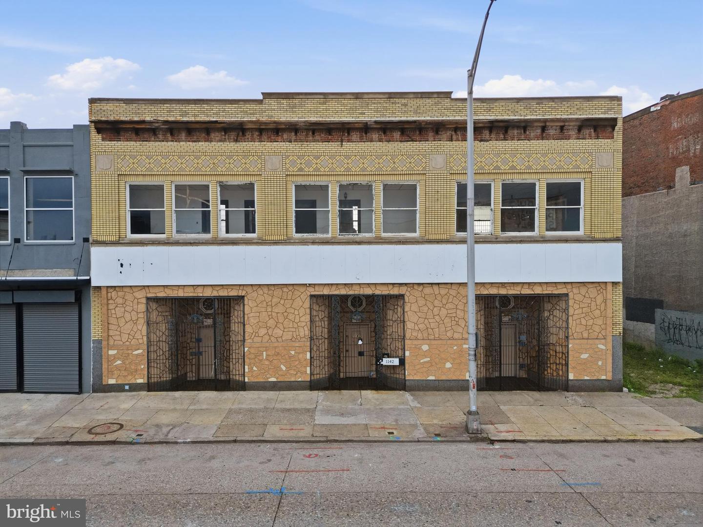 1142-1148 S Broadway Property Photo 1