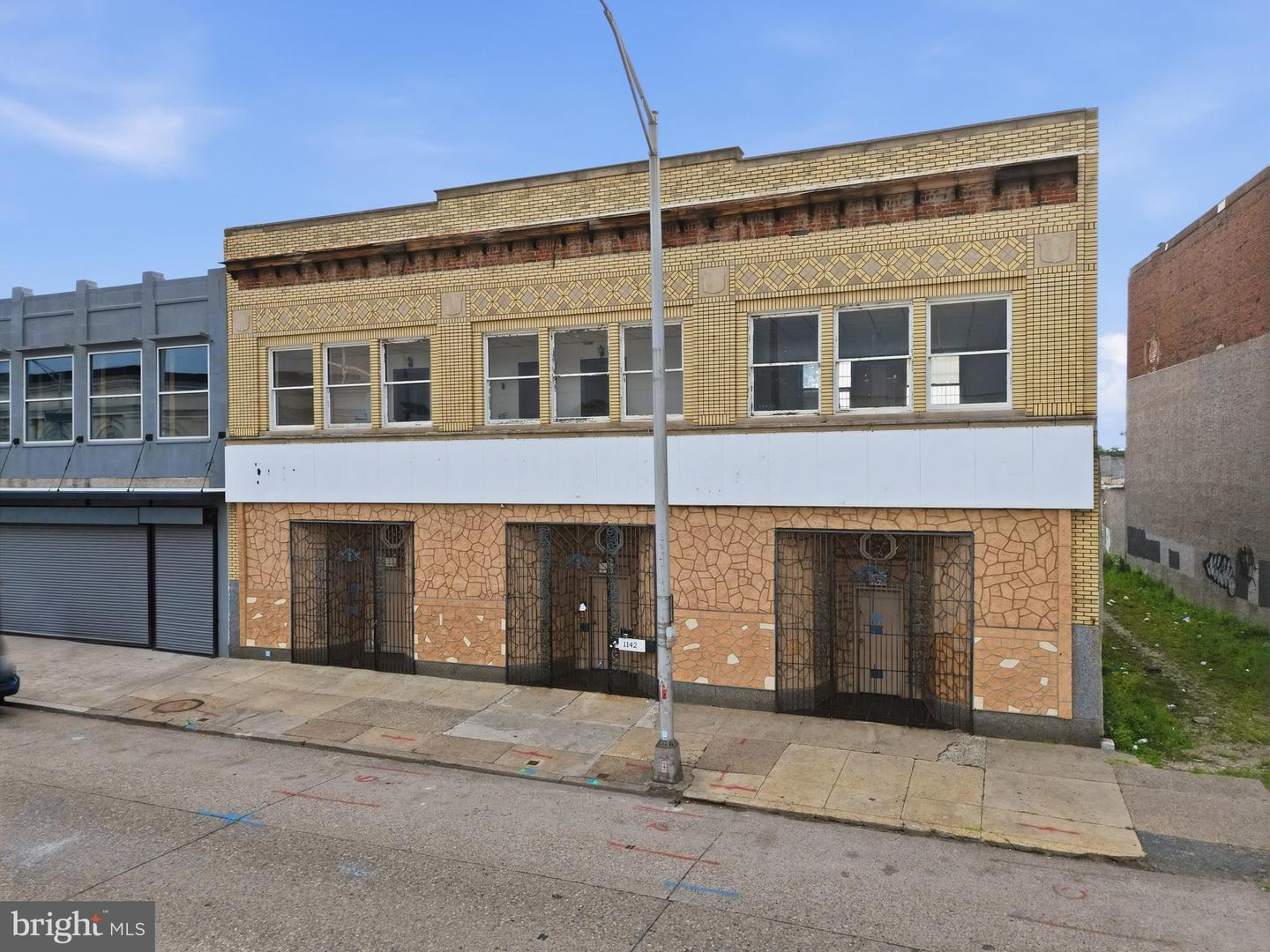 1142-1148 S Broadway Property Photo 2