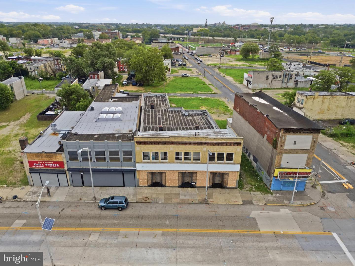 1142-1148 S Broadway Property Photo 3
