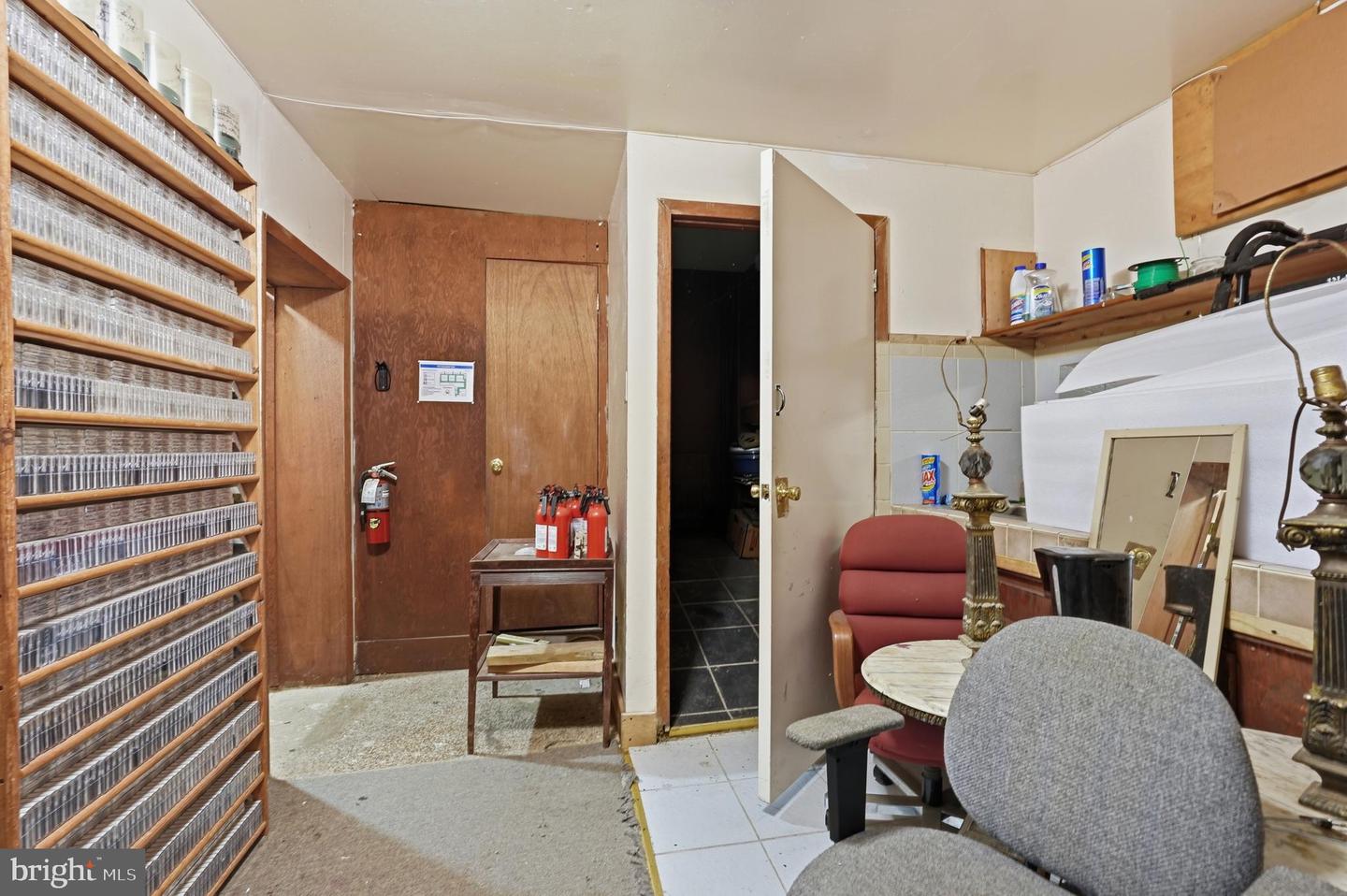 1142-1148 S Broadway Property Photo 19
