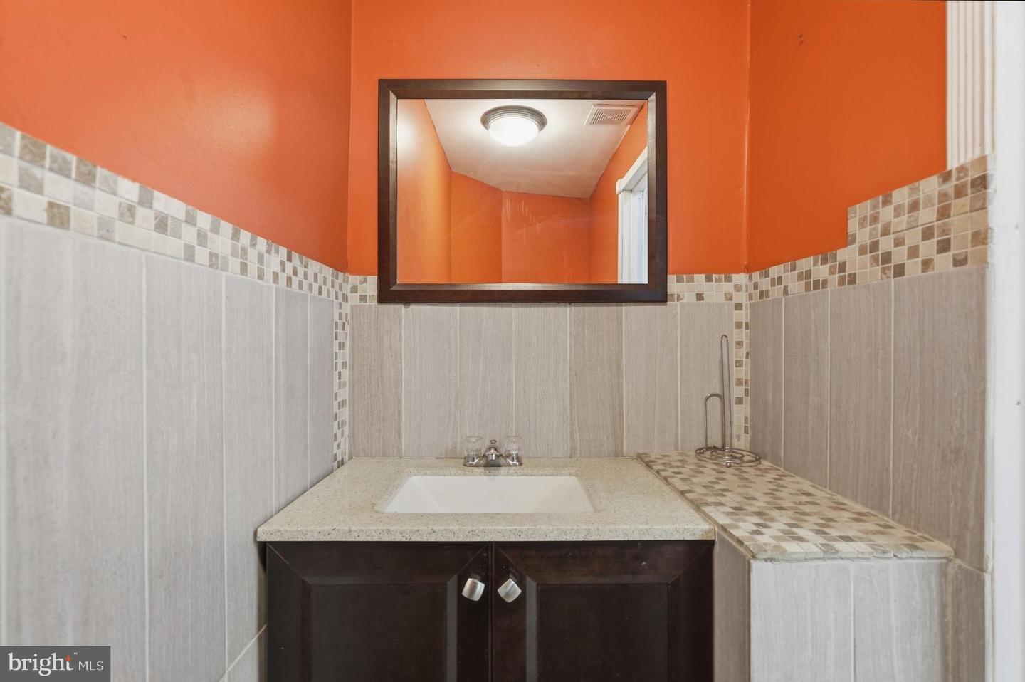 1142-1148 S Broadway Property Photo 26