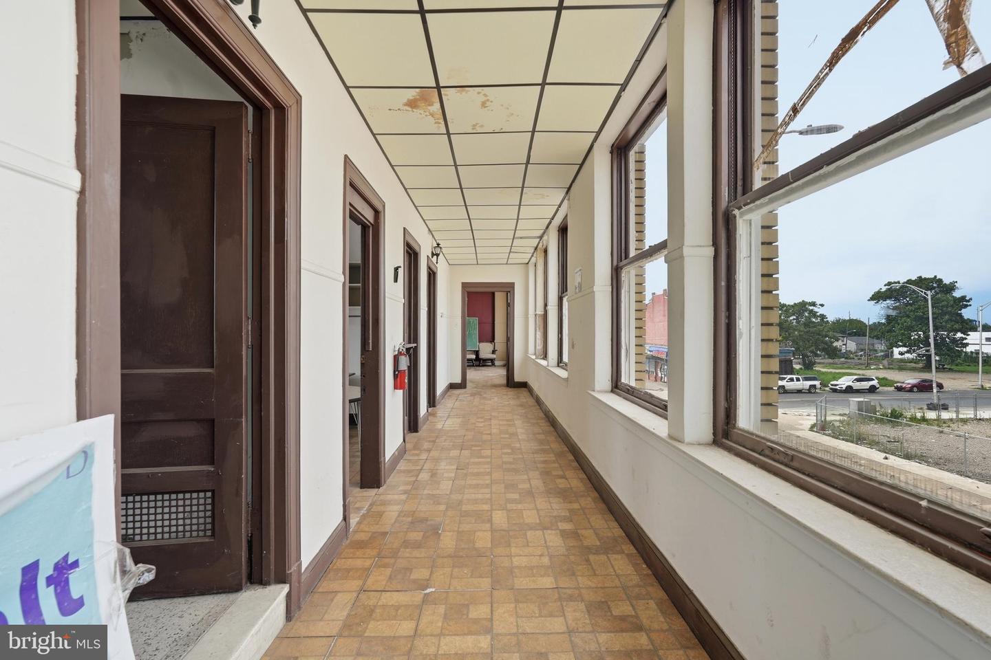 1142-1148 S Broadway Property Photo 27