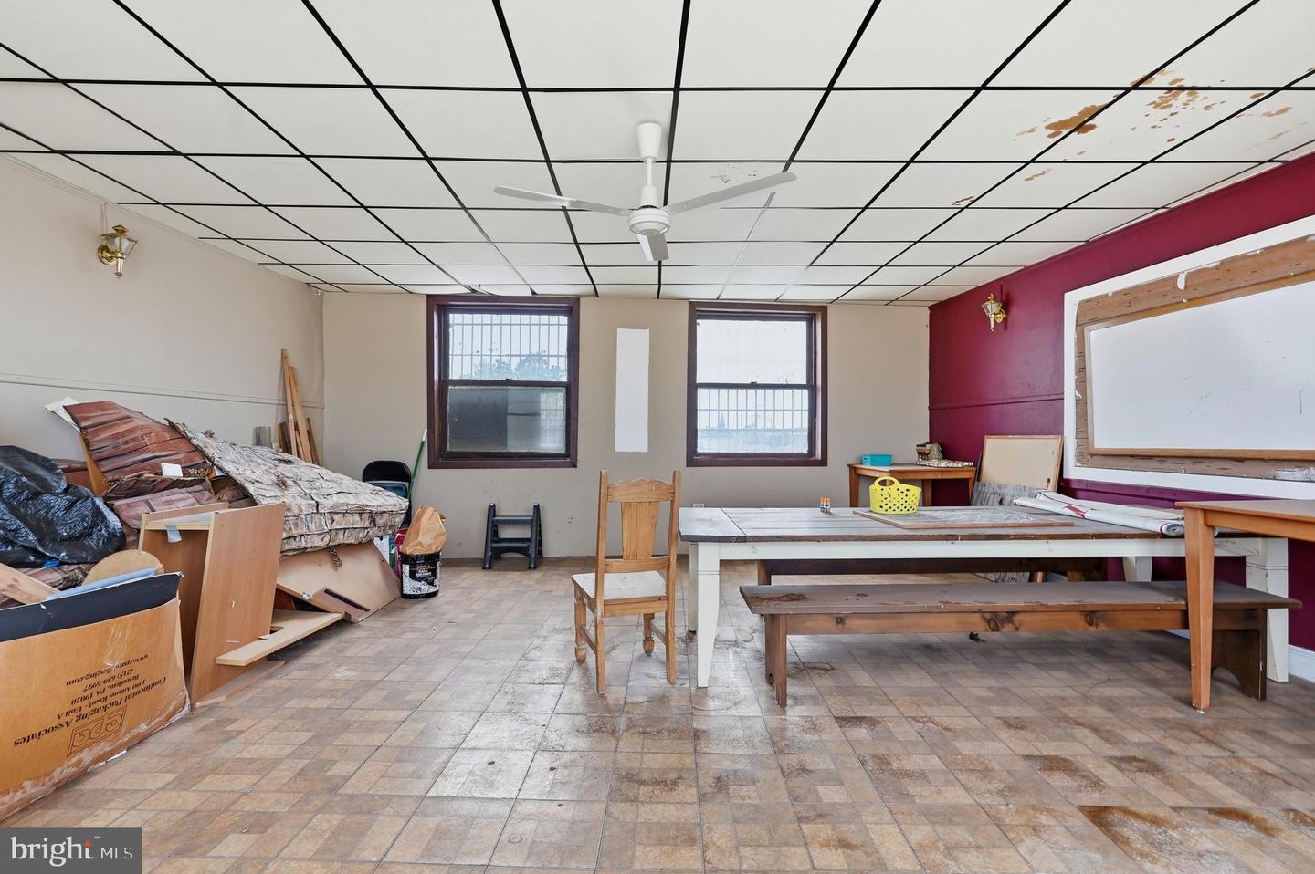 1142-1148 S Broadway Property Photo 30