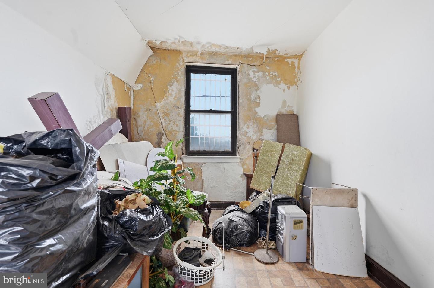 1142-1148 S Broadway Property Photo 35