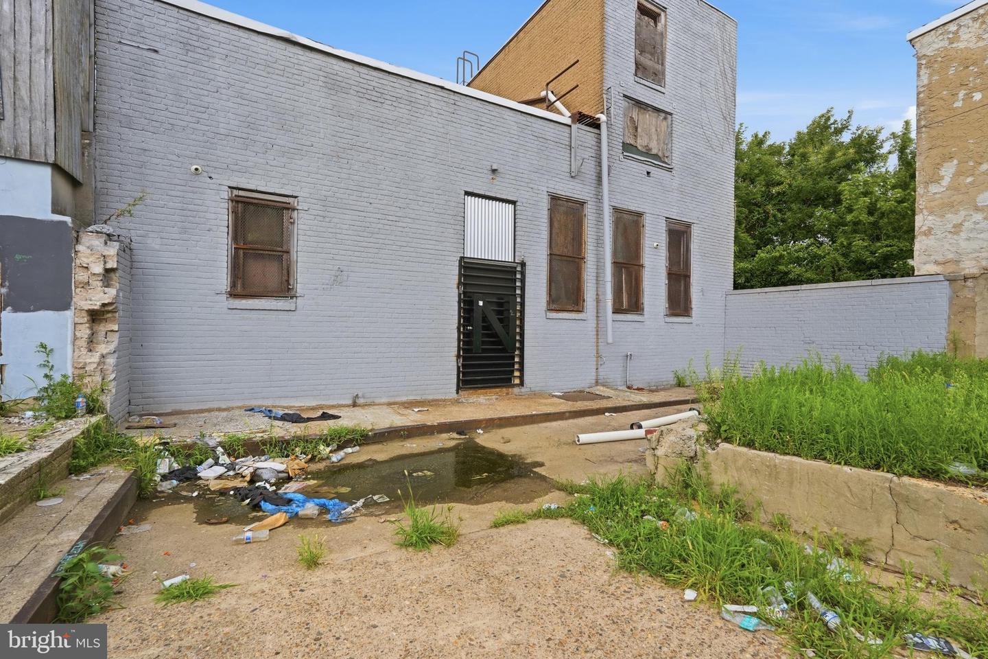 1142-1148 S Broadway Property Photo 70