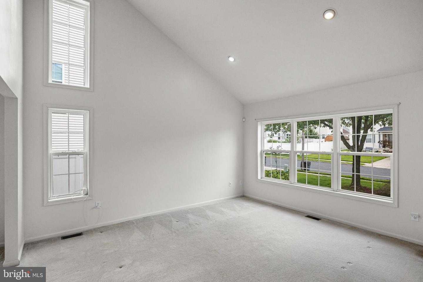 368 I. Rutledge Bryant Way Property Photo 6