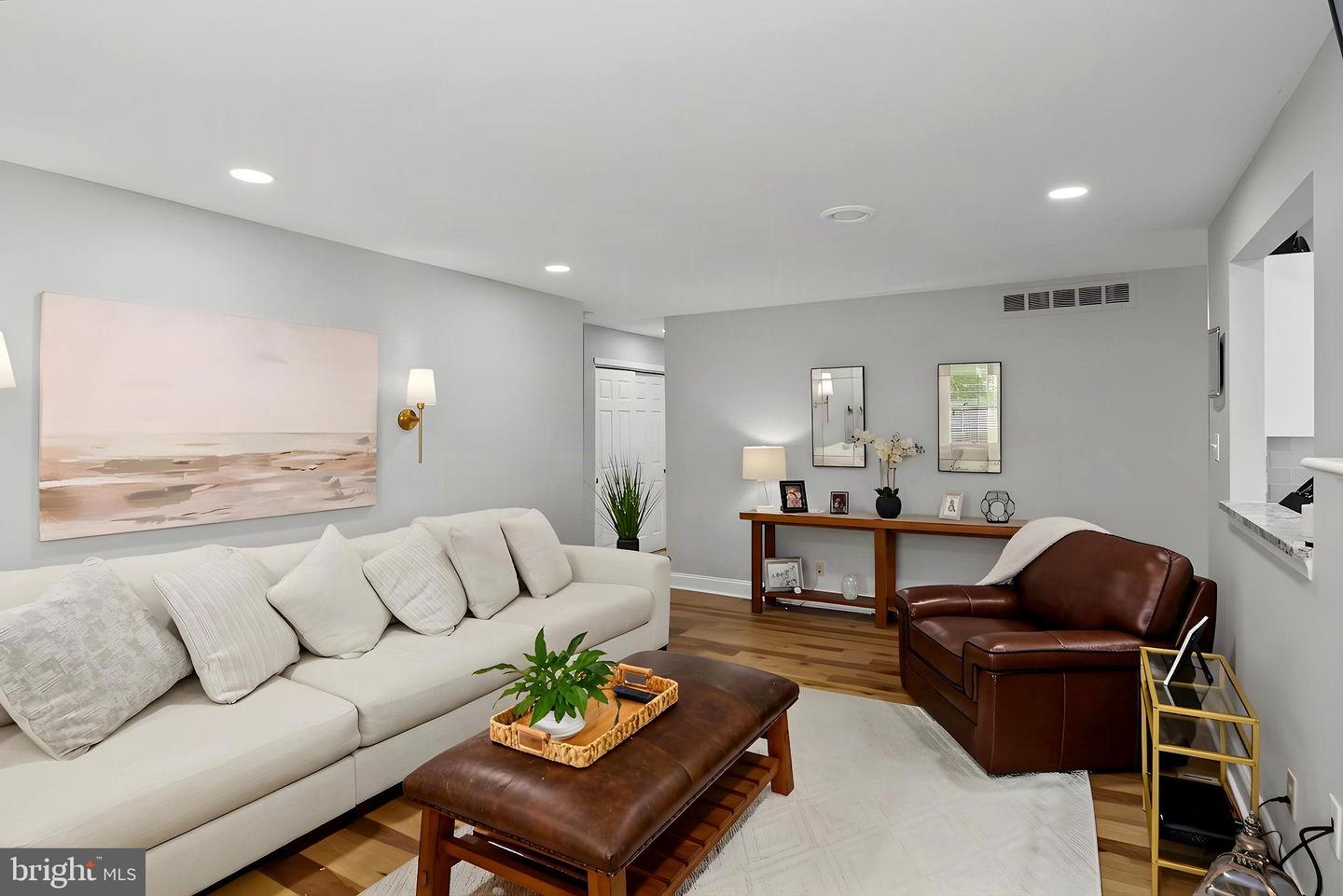219 Sherbrooke Ct #219 Property Photo 10