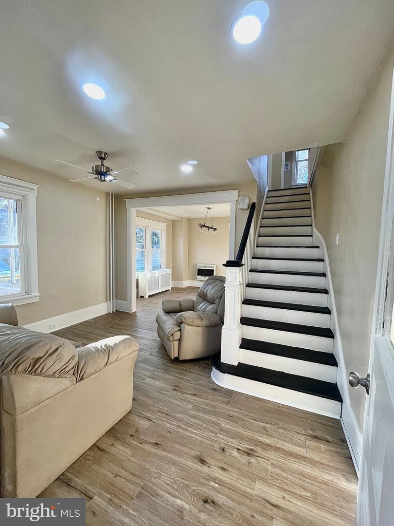 321 UNION AVE