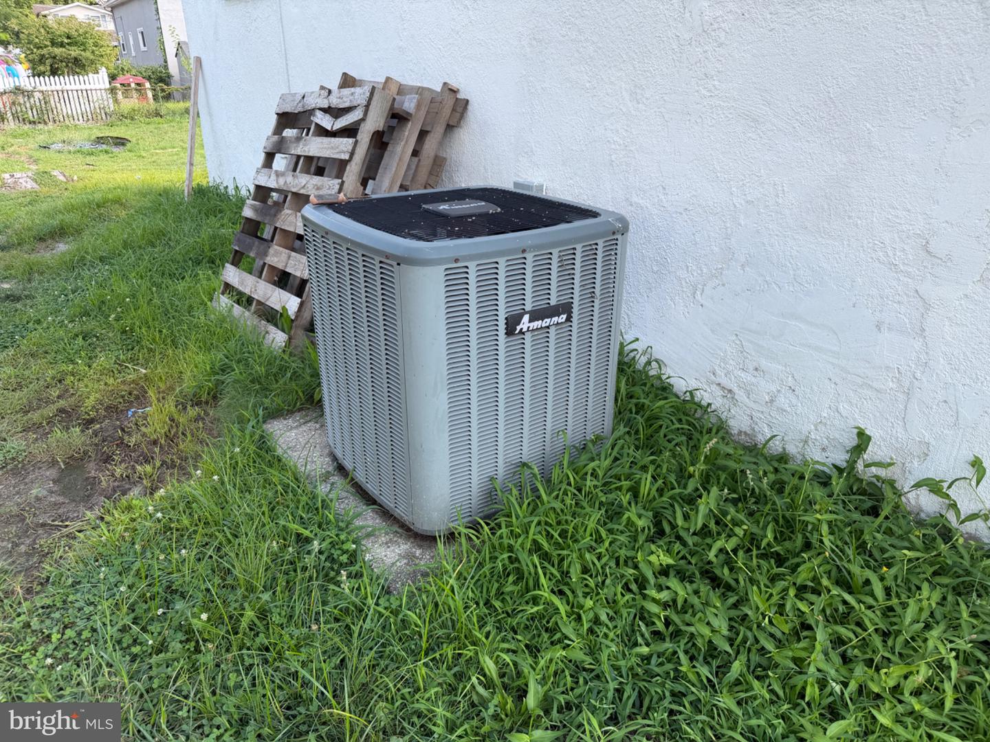 54 Watson Blvd Property Photo 3