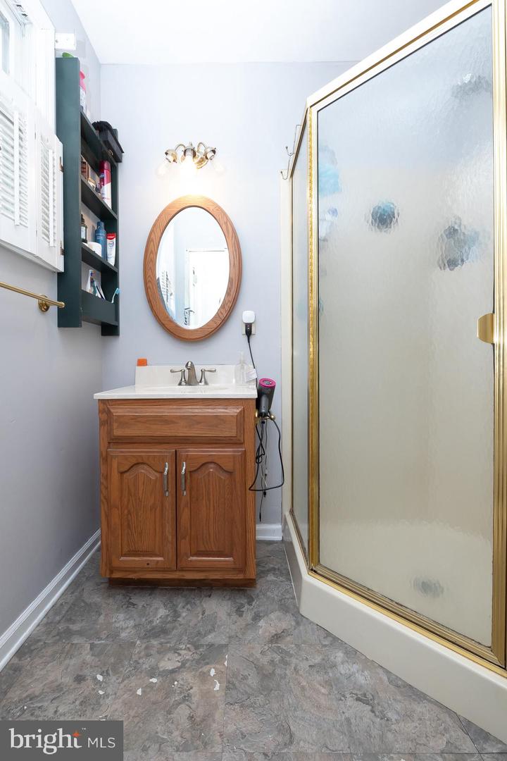 202 Guilford Ave Property Photo 22