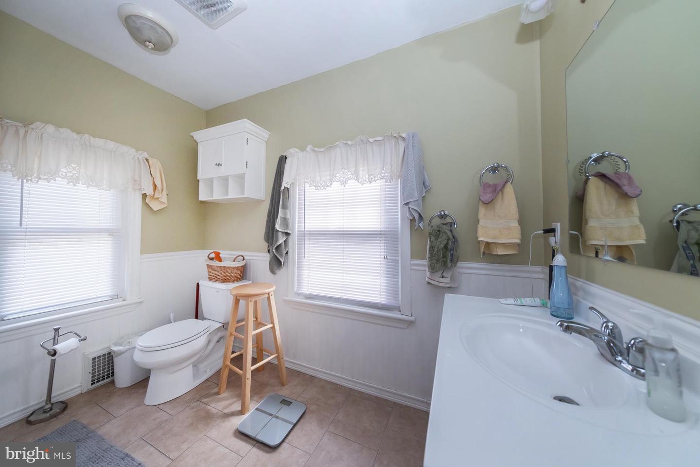 202 Guilford Ave Property Photo 43