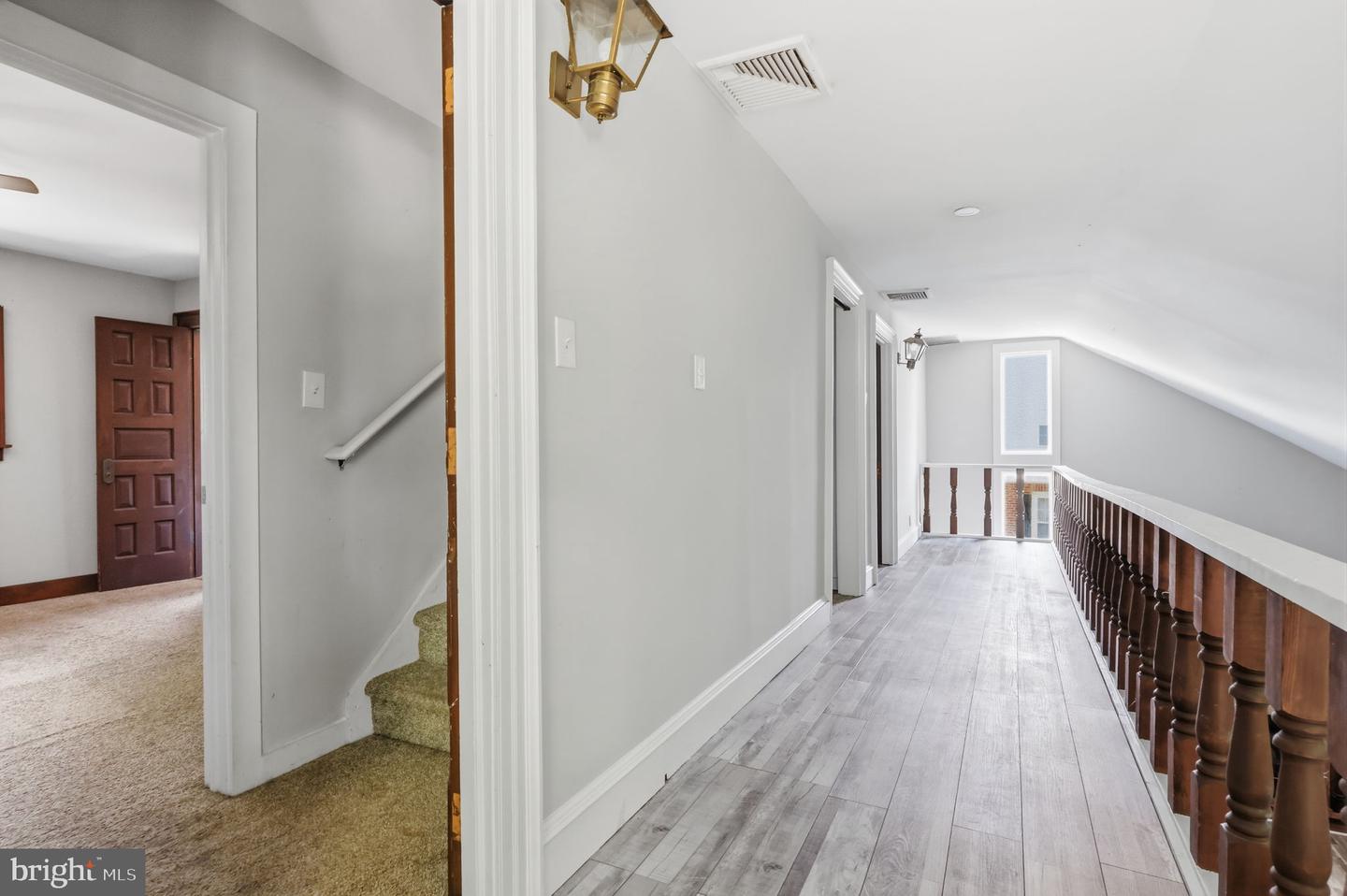 319 Oaklawn Ave Property Photo 18