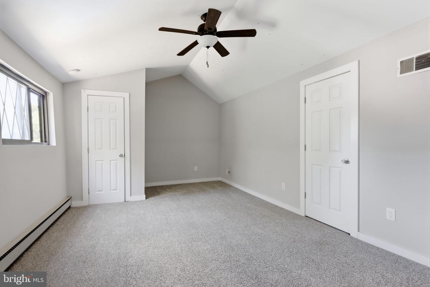 319 Oaklawn Ave Property Photo 30