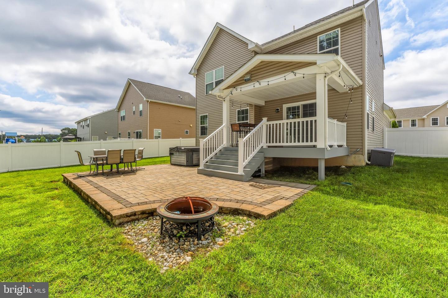 18 Circle Dr Property Photo 16