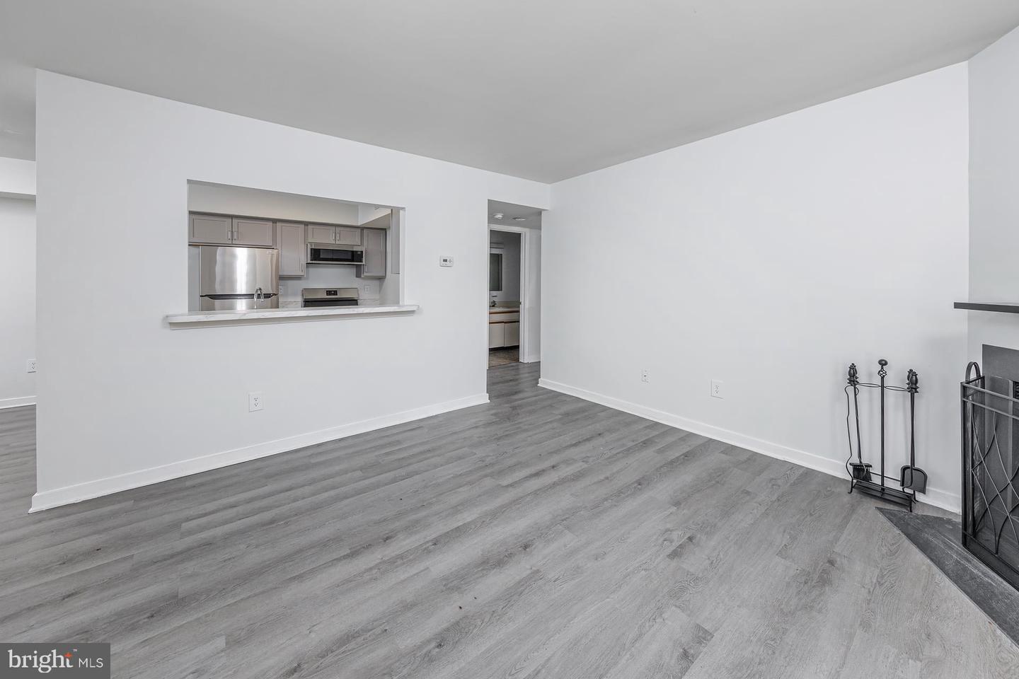 1309 Roberts Way Property Photo 8