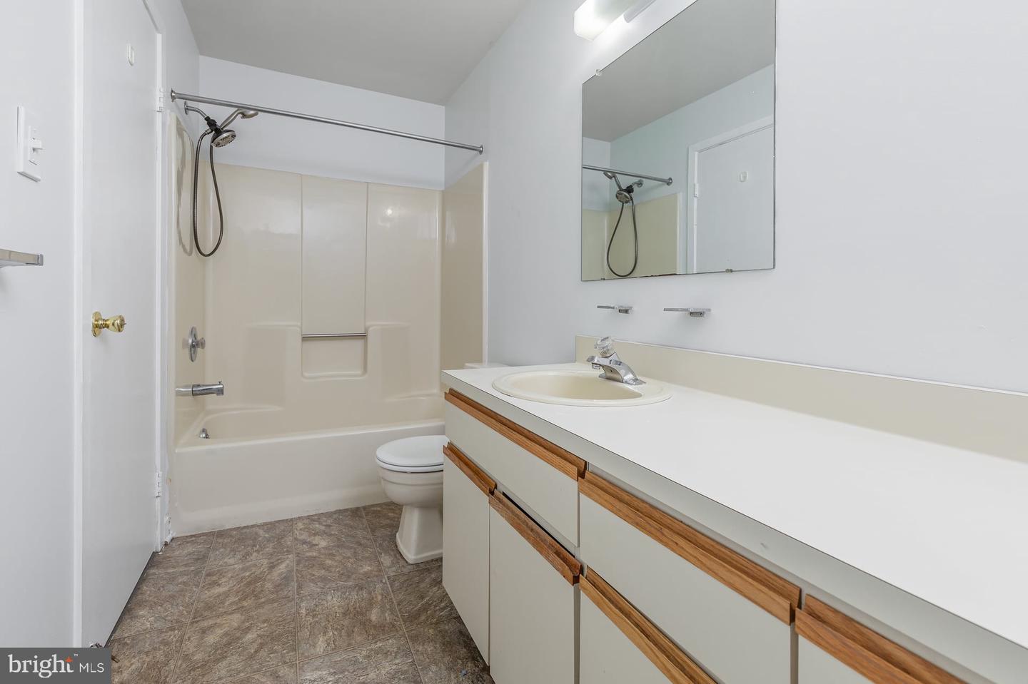 1309 Roberts Way Property Photo 12
