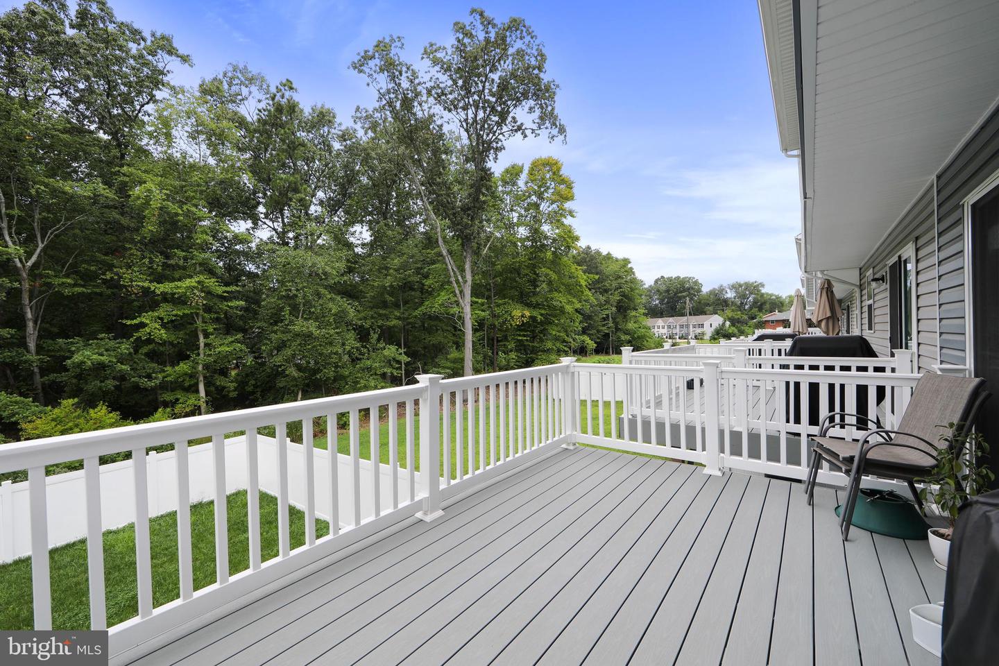 112 Rowand Way E Property Photo 33
