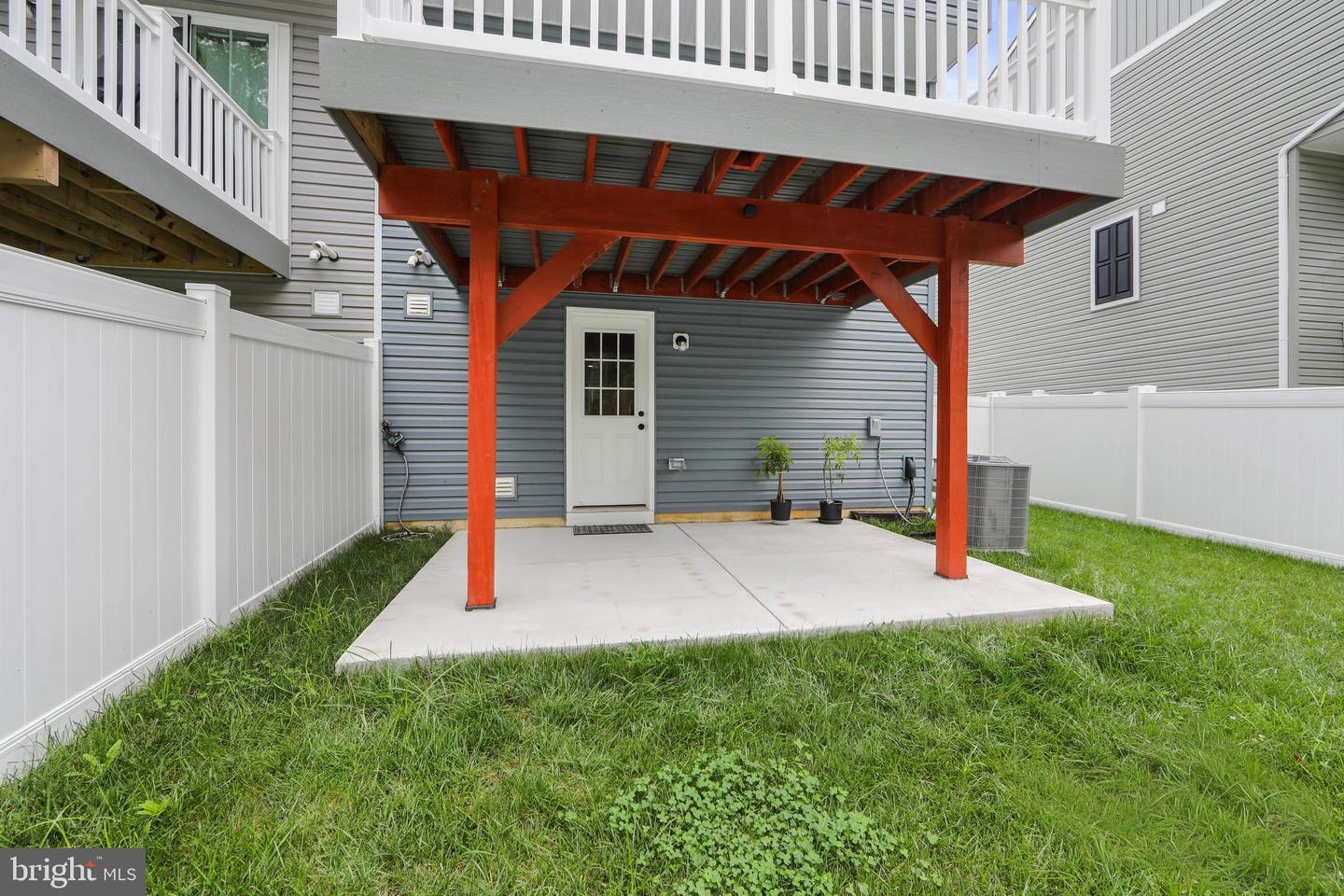 112 Rowand Way E Property Photo 36