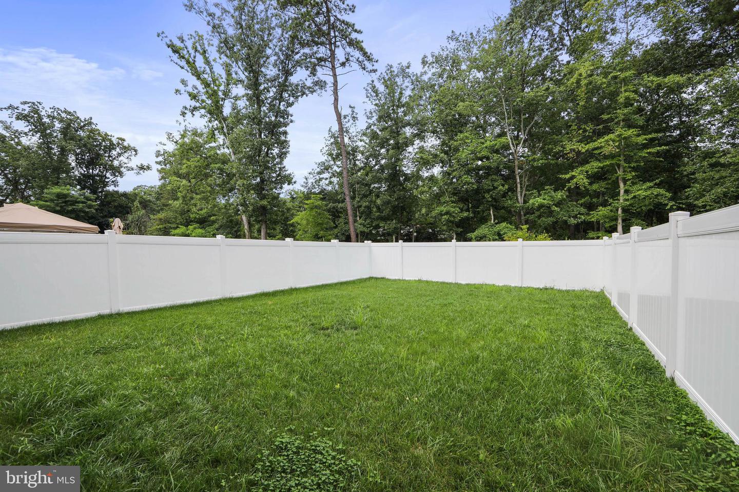 112 Rowand Way E Property Photo 38