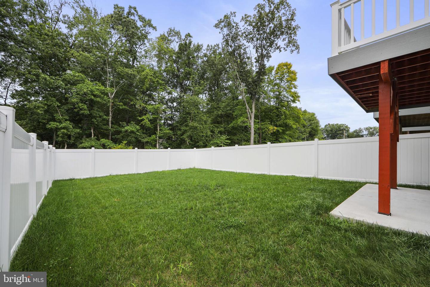 112 Rowand Way E Property Photo 39