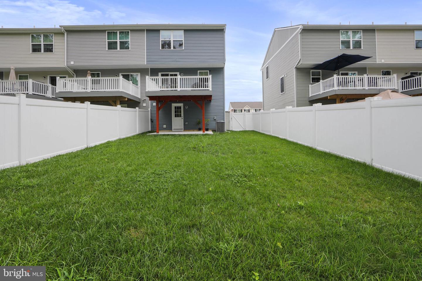 112 Rowand Way E Property Photo 41