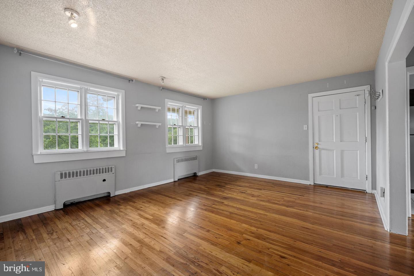 102-d Cherry Parke Property Photo 3