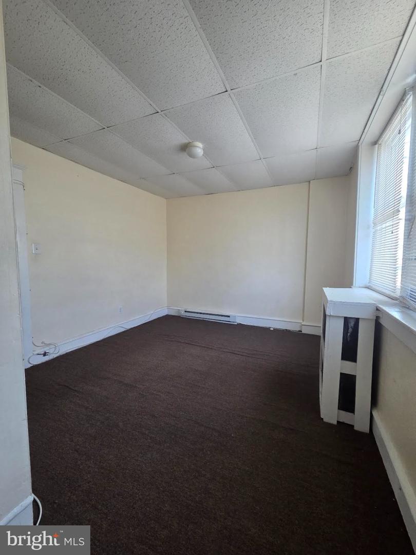4104-2nd Floor W Maple Ave Property Photo 4