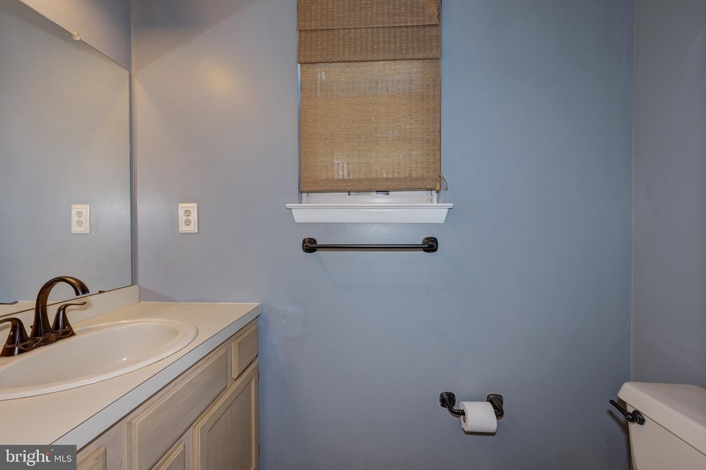 46 Grant Ln Property Photo 15