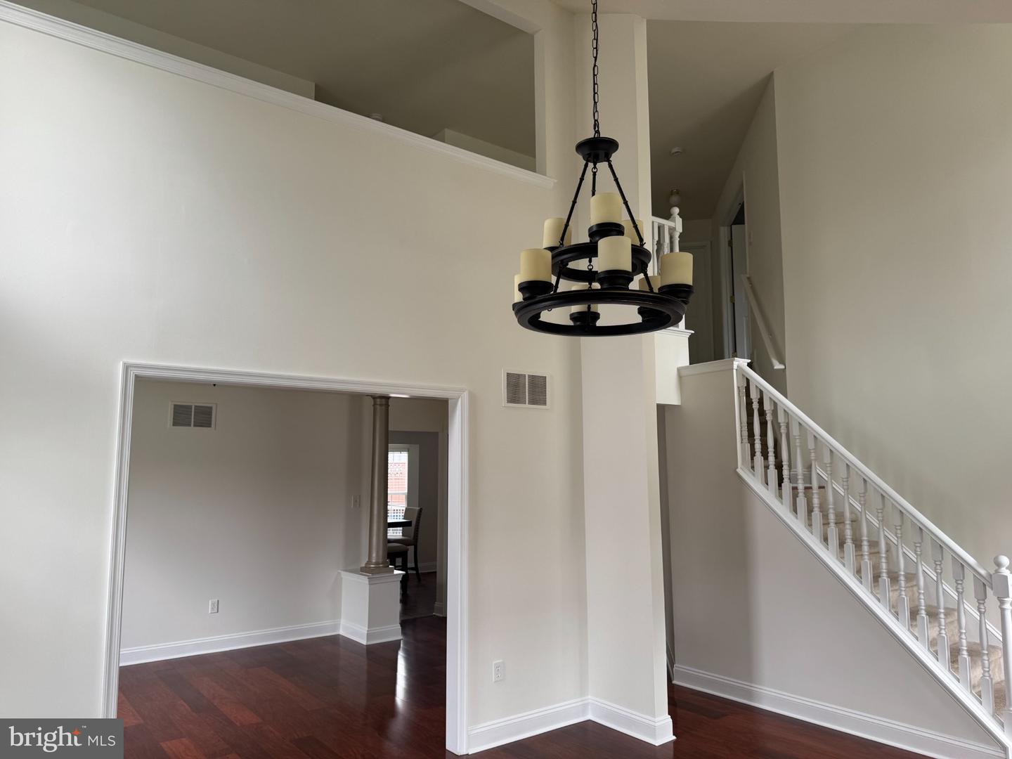 23 Charles Ave Property Photo 6